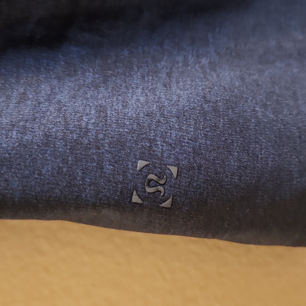 Lululemon☆ T.H.E Short 9" - Picture 8 of 9